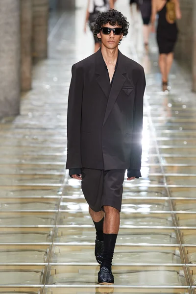 Look 9